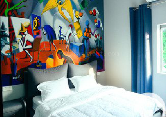 思礼对于酒店的墙体彩绘而言更注重哪些方面？